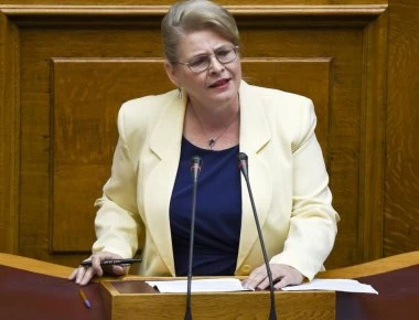 Ελ.Ζαρούλια: «Ξεπουλήσατε την Ελλάδα στους ξένους!» (βίντεο)